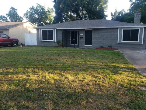 Photo of 6109 Arthington Street, Houston, TX 77053 (MLS # 19830387)