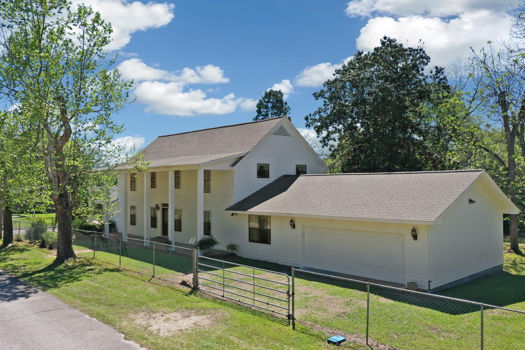201 N Magnolia Street