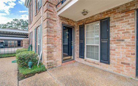 Photo of 6410 Del Monte Drive #118, Houston, TX 77057 (MLS # 7425051)