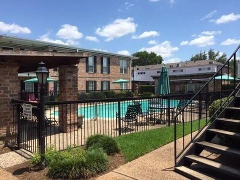 Photo of 6410 Del Monte Drive #118, Houston, TX 77057 (MLS # 7425051) Photo of 6410 Del Monte Drive #118, Houston, TX 77057 (MLS # 7425051)