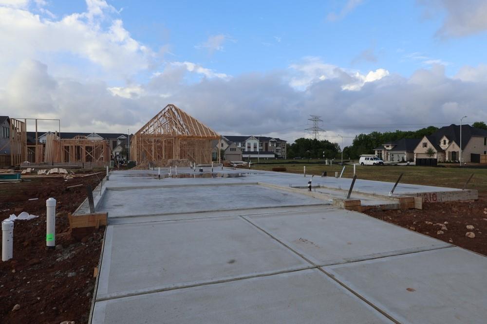 210 Grapefruit Garden Drive