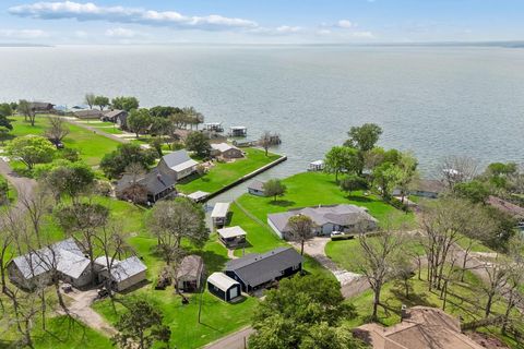 Homes For Sale - 220 Teal Circle<br/> Livingston, TX 77351