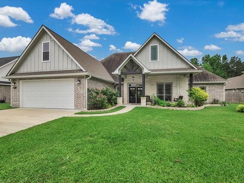Photo of 111 Rustic Pines Drive, Lufkin, TX 75904 (MLS # 68192660)