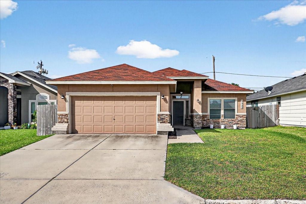 Photo of 7237 Lake Tranquility Drive, Corpus Christi, TX 78414 (MLS # 5724586)