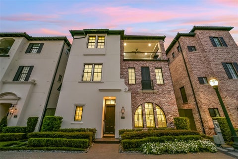 Photo of 11 Southside Circle, South Side Place, TX 77025 (MLS # 19499116)