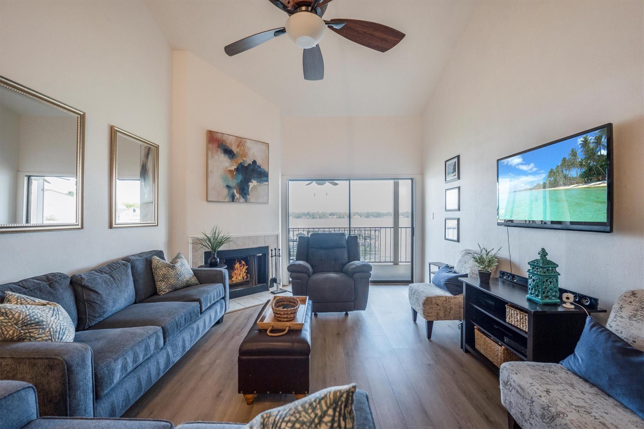 202 Lakeview Terrace A