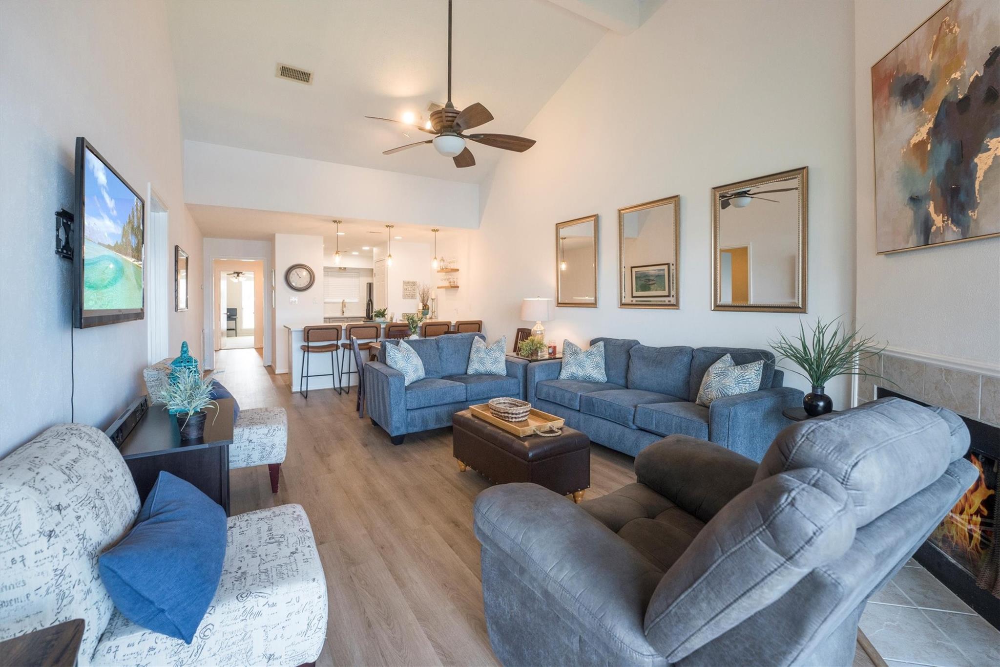 202 Lakeview Terrace A