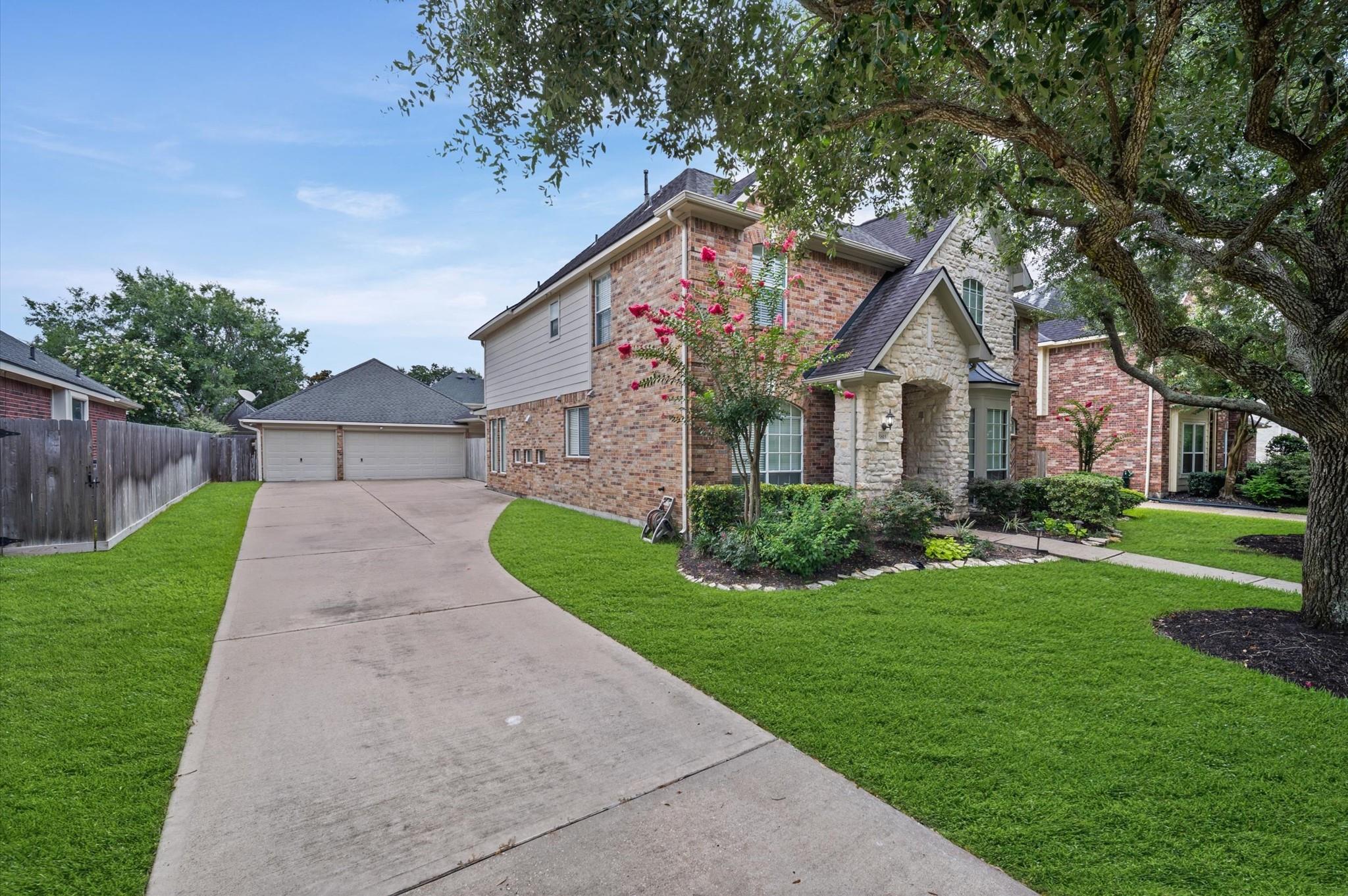 5815 Coral Springs Court