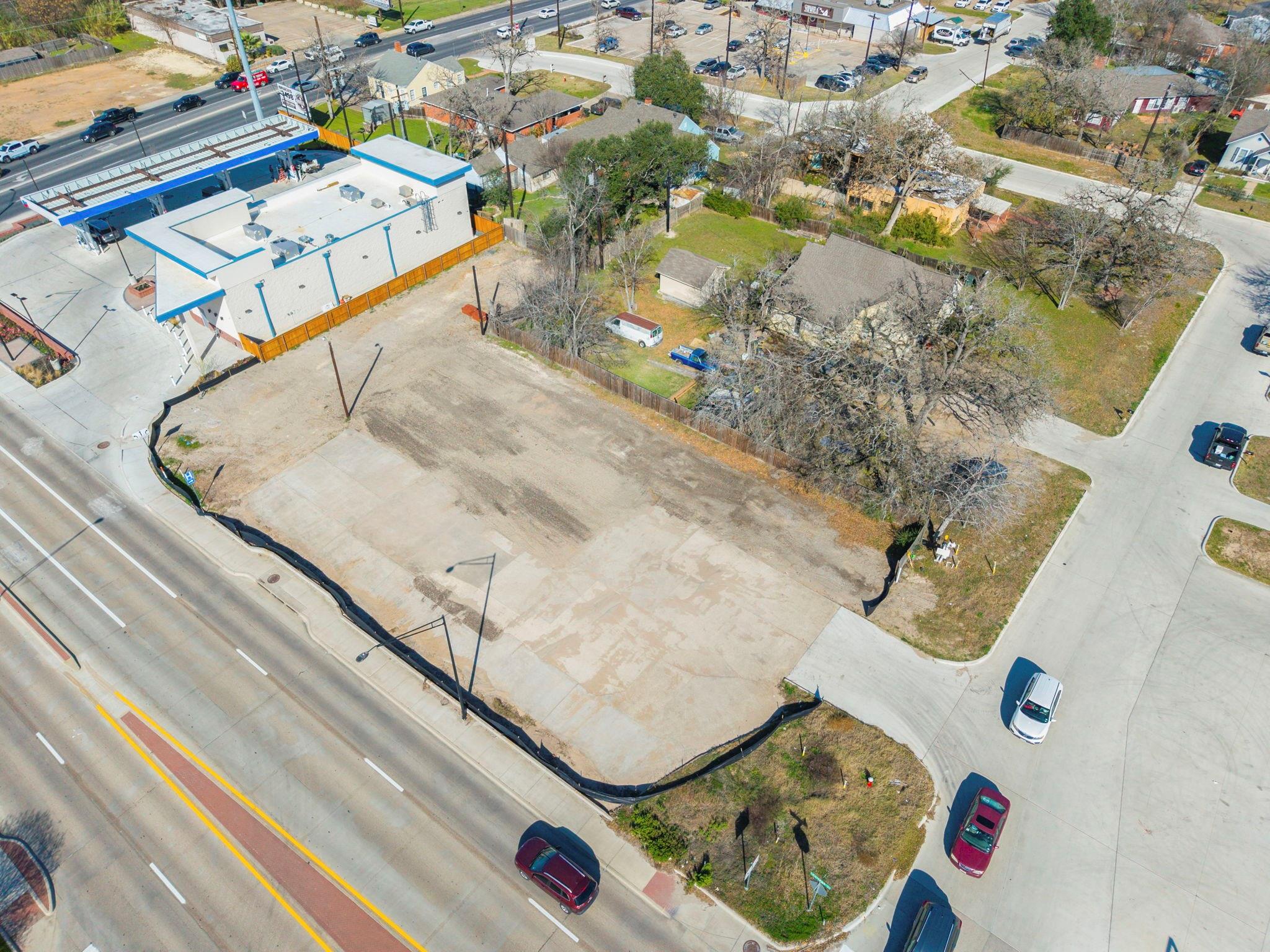 3209/3213 S College Avenue