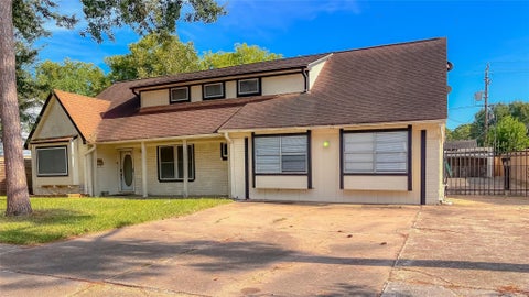 Photo of 8311 Leader Street, Houston, TX 77036 (MLS # 81508328)