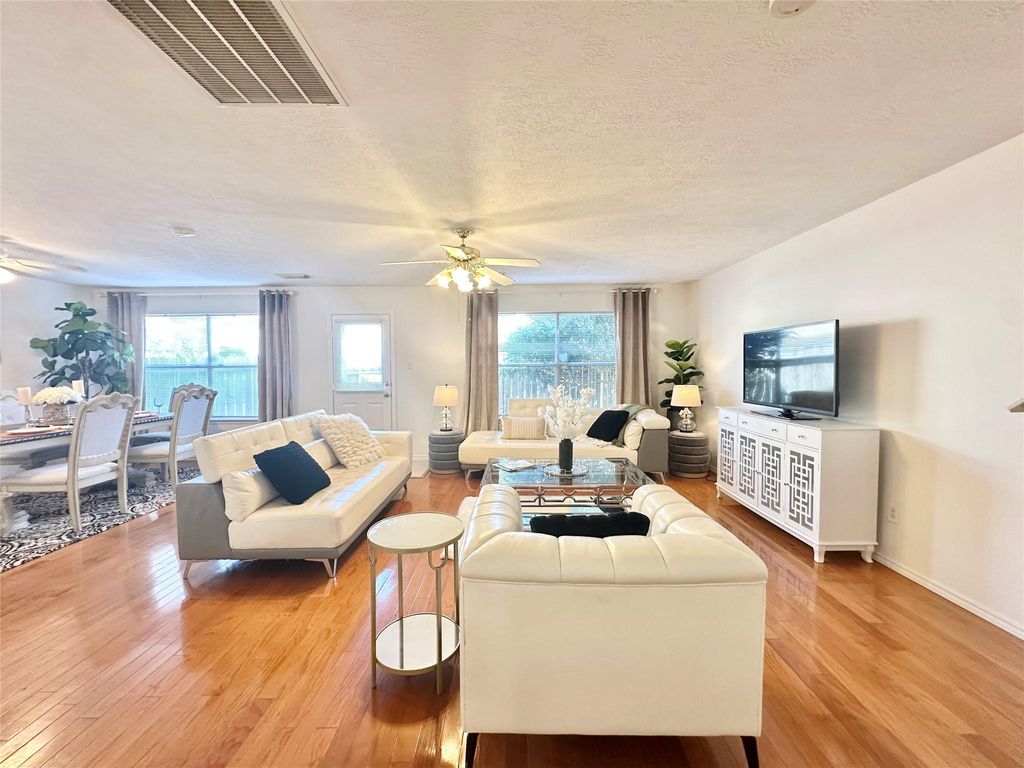 Photo of 8223 Golf Green Circle, Houston, TX 77036 (MLS # 21549767)