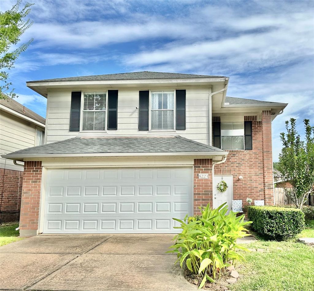 Photo of 8223 Golf Green Circle, Houston, TX 77036 (MLS # 21549767)