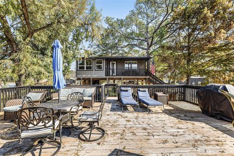 Photo of 114 Collins Drive, Houston, TX 77336 (MLS # 97962642)