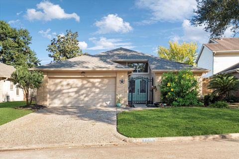 Photo of 7238 N Hearthstone Green Drive, Houston, TX 77095 (MLS # 66528721)