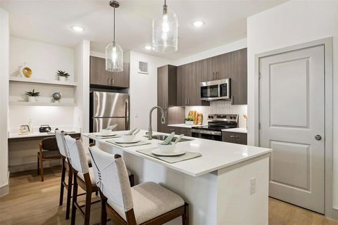 Photo of 13959 Hillcroft Ave #B1, Houston, TX 77085 (MLS # 49596283)