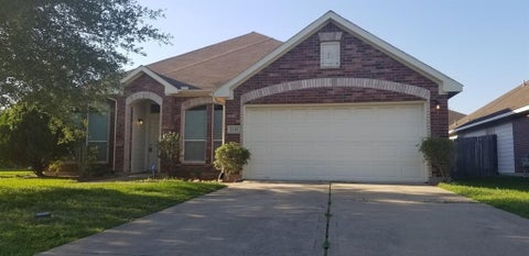 Photo of 1538 Chandler Park Lane, Fresno, TX 77545 (MLS # 63020351)