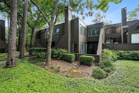 Tiny photo for 171 Litchfield Lane, Houston, TX 77024 (MLS # 66355182)