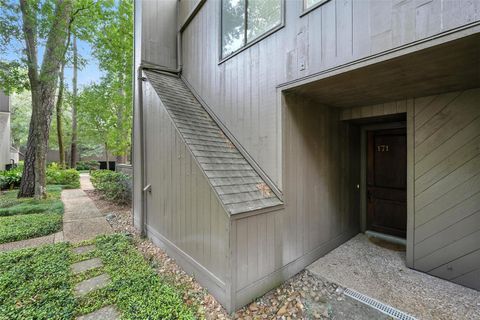 Tiny photo for 171 Litchfield Lane, Houston, TX 77024 (MLS # 66355182)