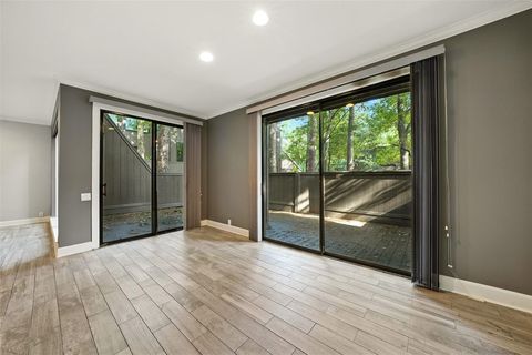 Tiny photo for 171 Litchfield Lane, Houston, TX 77024 (MLS # 66355182)