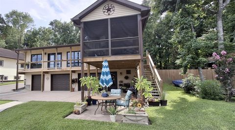 Homes For Sale - 318 Ridgewood Road<br/> Goodrich, TX 77335