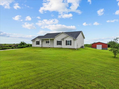 Photo of 10015 S Redfish Drive, Hitchcock, TX 77563 (MLS # 8218141)
