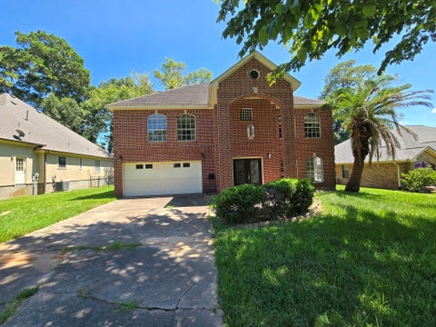 Photo of 91 Park Circle, Montgomery, TX 77356 (MLS # 71789546)