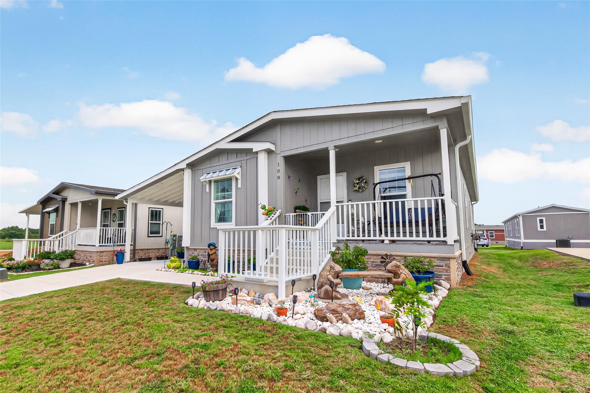 108 Trail Ride Way