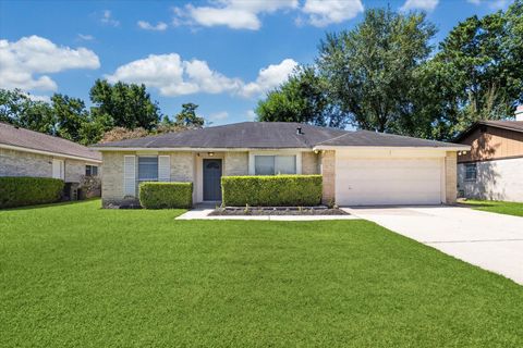 Photo of 6914 Fox Knoll Lane, Humble, TX 77338 (MLS # 45551627)