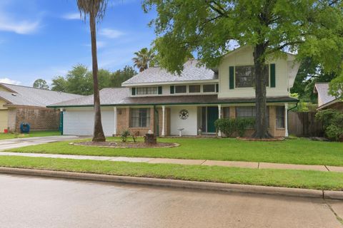 Photo of 11426 Hambleton Way, Houston, TX 77065 (MLS # 72214410)