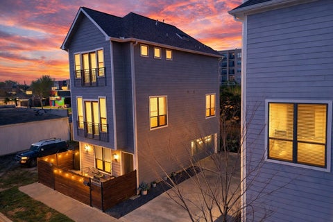 Photo of 1206 W 14th Street, Houston, TX 77008 (MLS # 45413002)