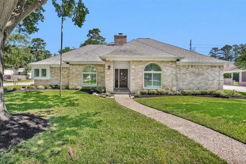 Photo of 12426 Normont Drive, Houston, TX 77070 (MLS # 14134000)