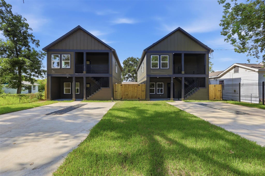 Photo of 2516 Lucky Street, Houston, TX 77088 (MLS # 42422657)