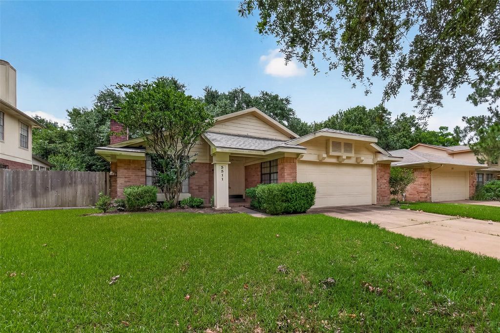 Photo of 3311 Larkwood Lane, Sugar Land, TX 77479 (MLS # 35054859)