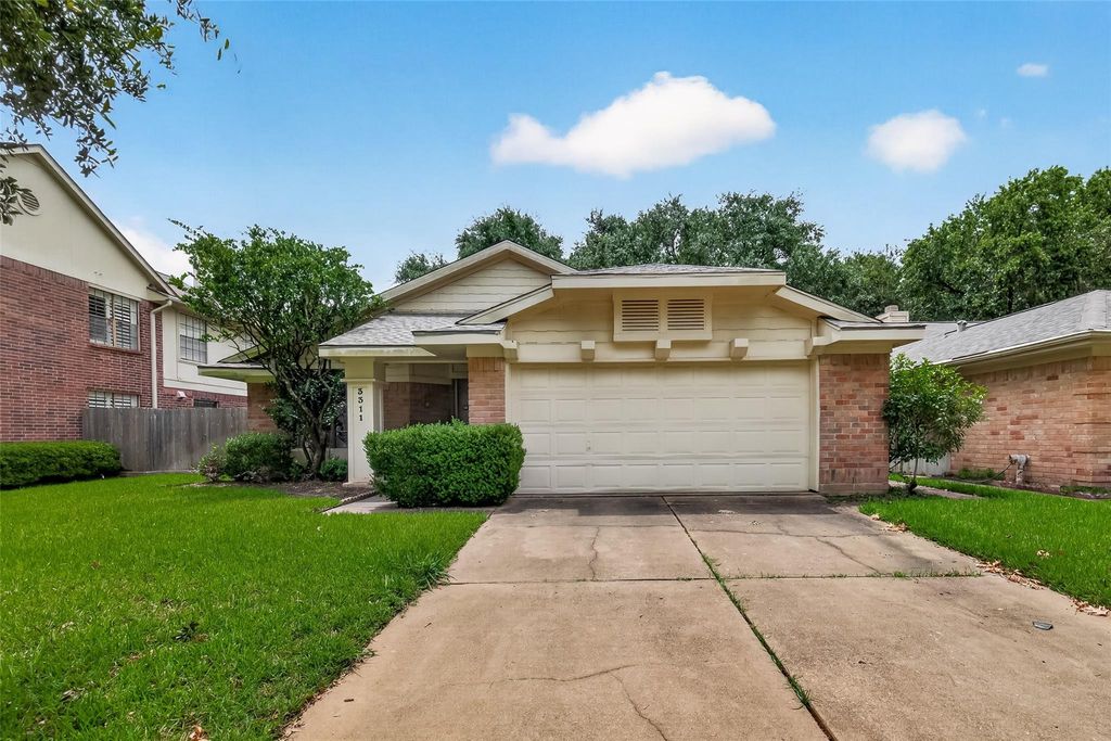 Photo of 3311 Larkwood Lane, Sugar Land, TX 77479 (MLS # 35054859)