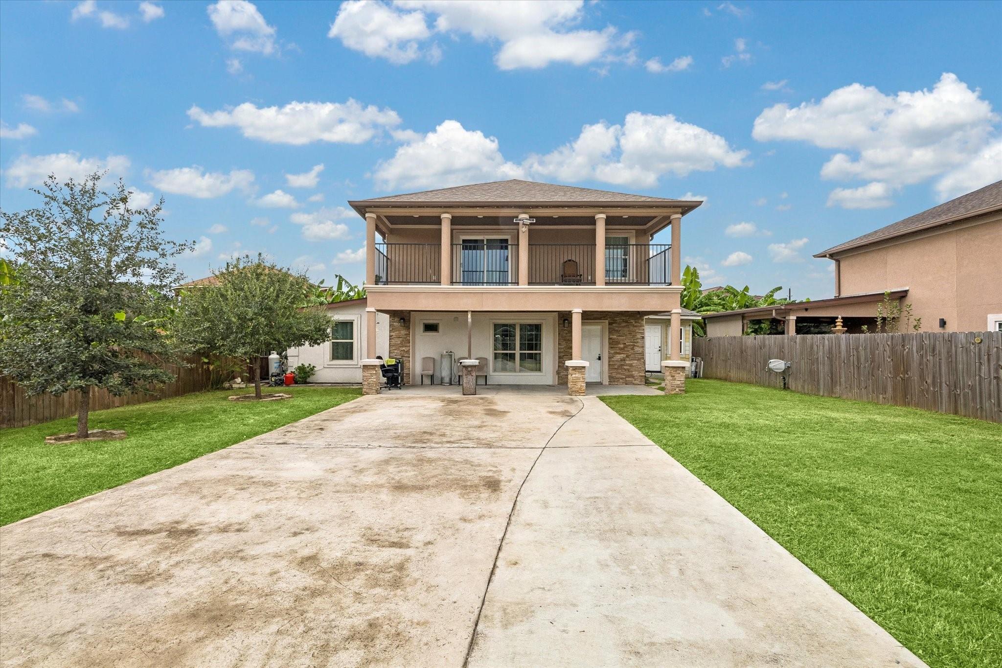 4414 Ivy Lane