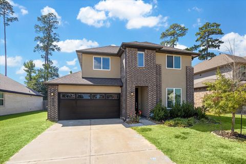 Photo of 14132 Lake Lodge Drive, Conroe, TX 77384 (MLS # 75235738) Photo of 14132 Lake Lodge Drive, Conroe, TX 77384 (MLS # 75235738)
