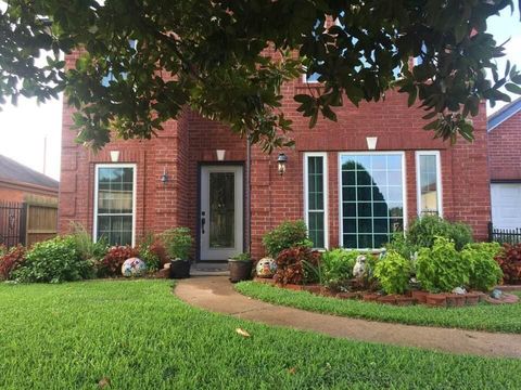 Photo of 8417 Folkstone Lane, Houston, TX 77075 (MLS # 72424989) Photo of 8417 Folkstone Lane, Houston, TX 77075 (MLS # 72424989)
