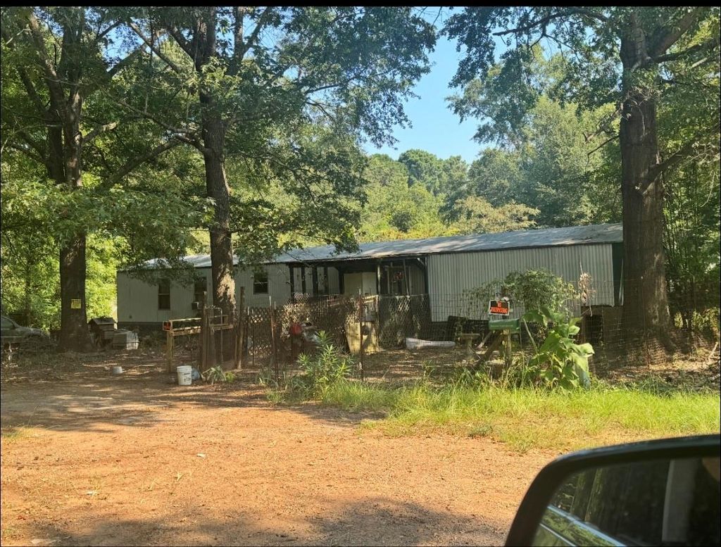 Photo of 210 Capri Street, Ore City, TX 75683 (MLS # 77453229)