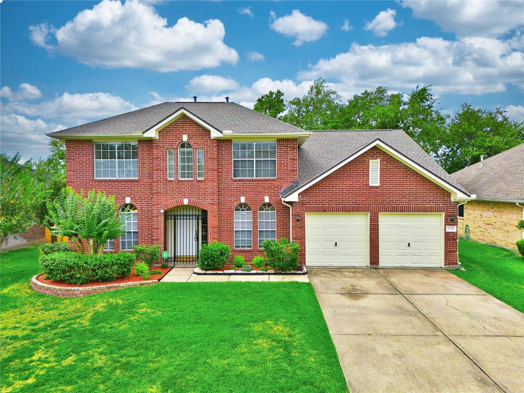 Photo of 8942 Norham Drive, Houston, TX 77083 (MLS # 45199410)