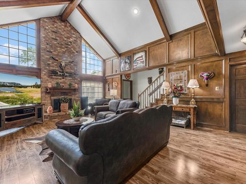 Photo of 5210 Green Springs Drive, Houston, TX 77066 (MLS # 19632151)