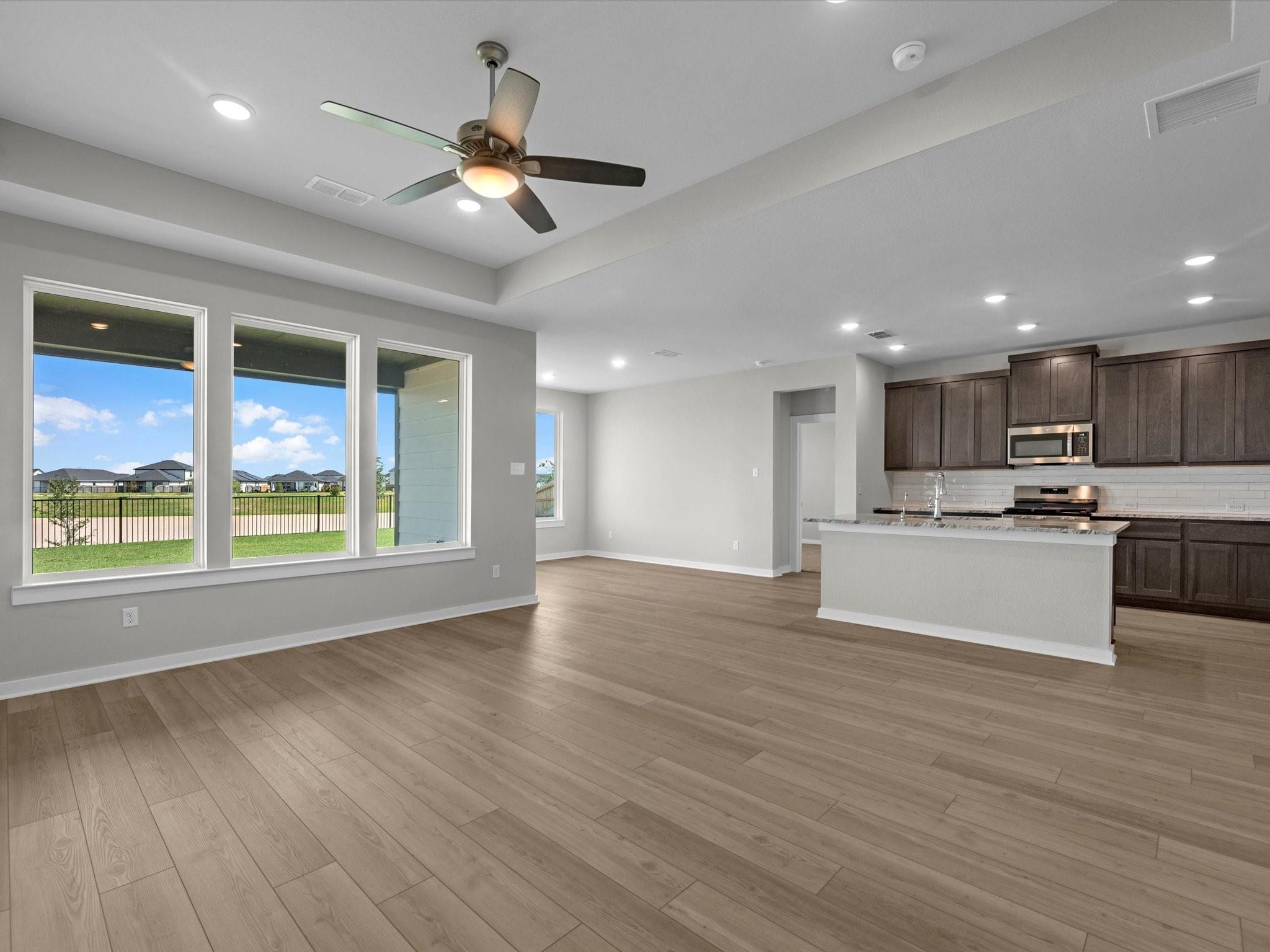 21806 Yellow Sunset Lane