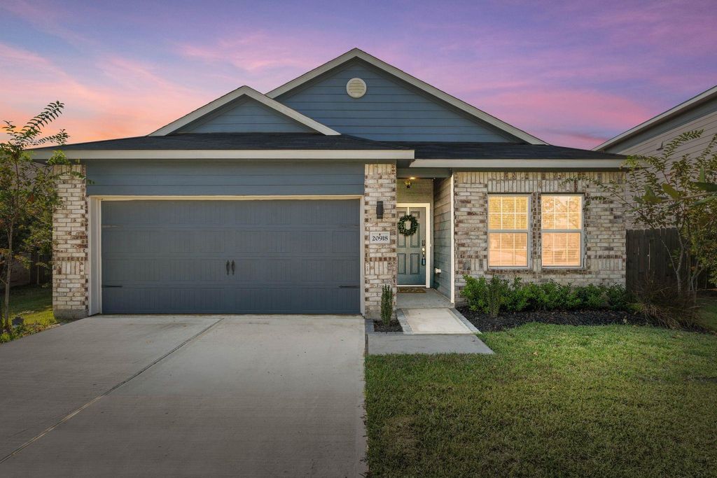 Photo of 20918 New Proper Drive, New Caney, TX 77357 (MLS # 34808335)