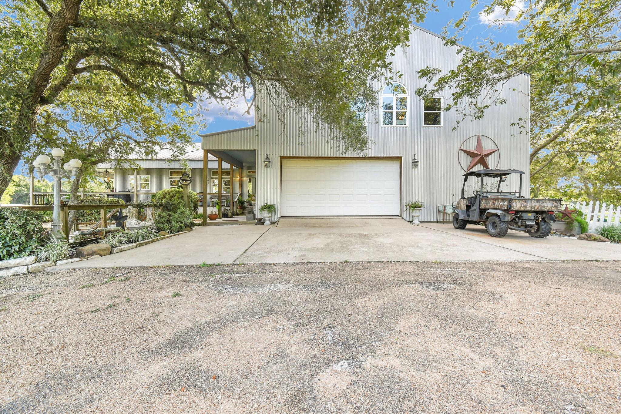 817 County Road 432