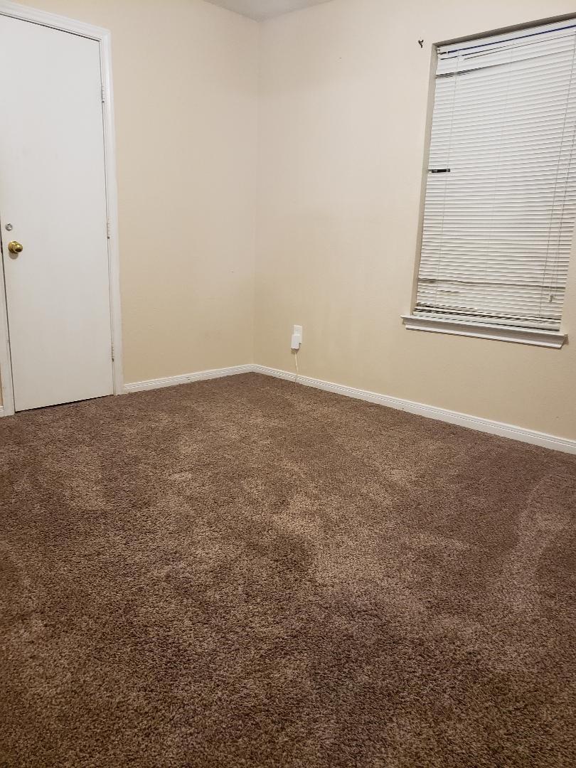 16123 Catbird Court