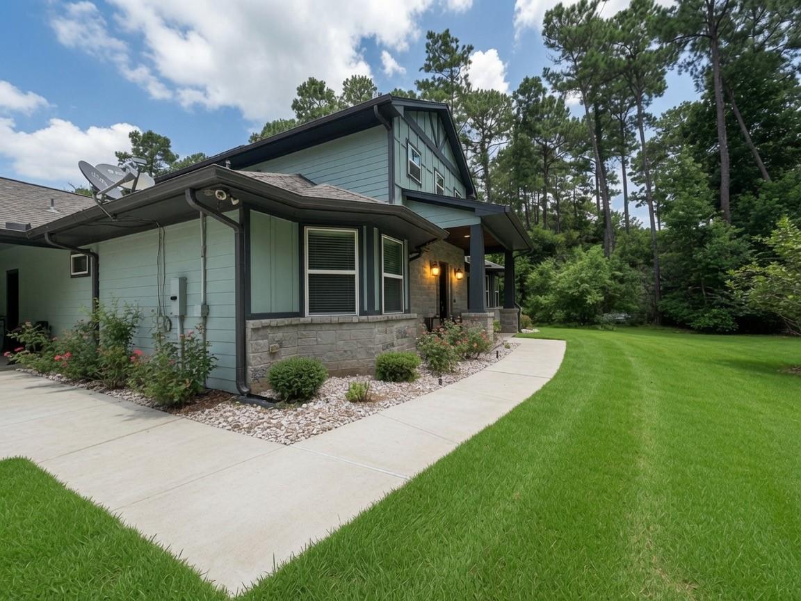 1145 Goodson Loop