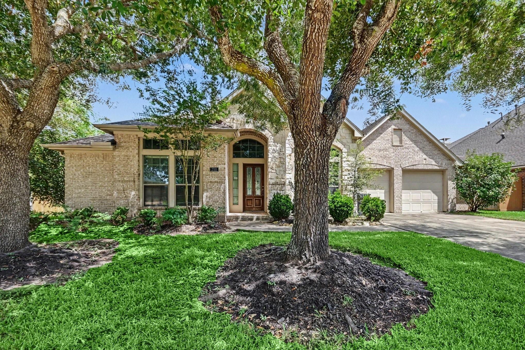 2701 Green Mountain Drive