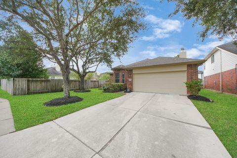 Photo of 12902 Meadow Springs Drive, Pearland, TX 77584 (MLS # 56260999)