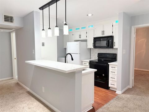 Photo of 2626 Holly Hall Street #1208, Houston, TX 77054 (MLS # 47177576)