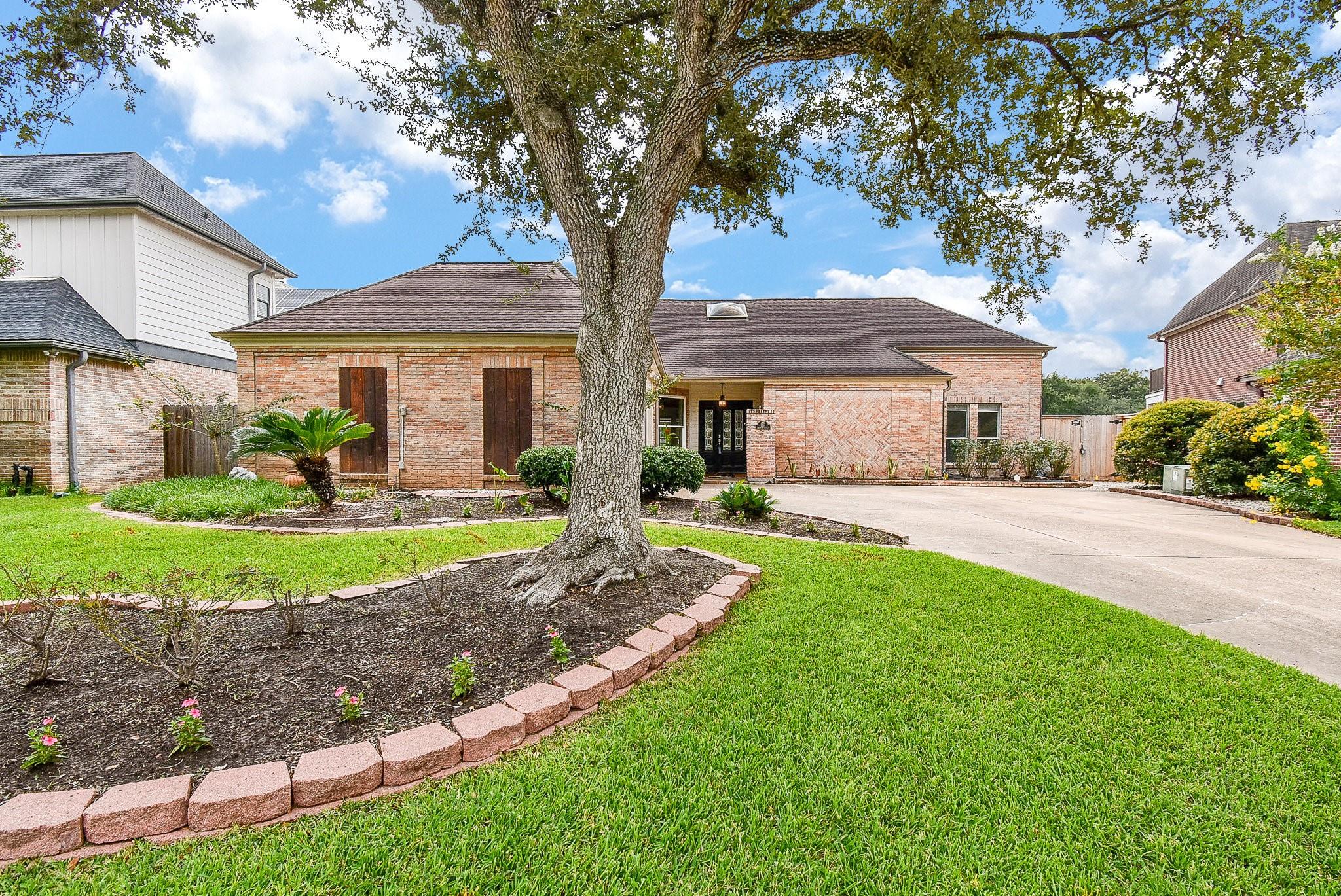 1231 Creekford Circle