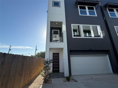 Photo of 3367 Yellowstone Boulevard, Houston, TX 77021 (MLS # 61839579)